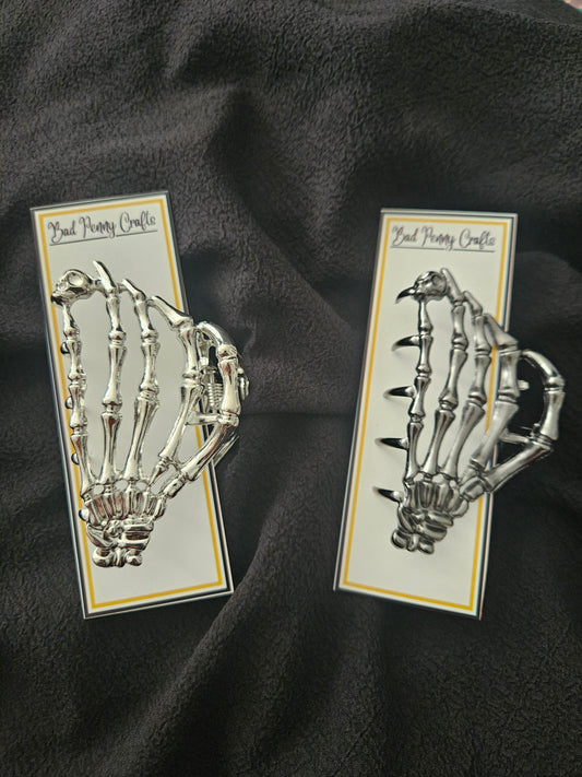 Large Skeleton Hand Hair Claw